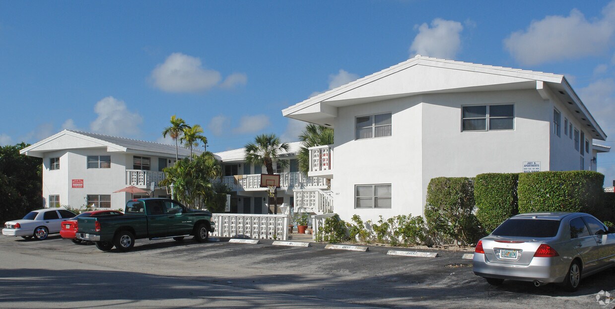 Primary Photo - Joey B. Apartments