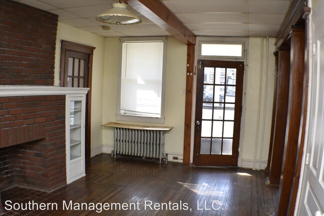 Building Photo - 109 N Main St
