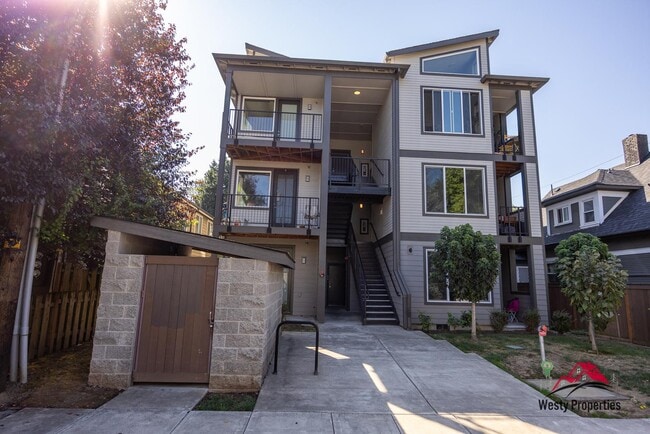 Photo - 110 N Blandena St Apartment