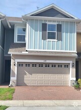 Building Photo - 5749 Skytop Dr