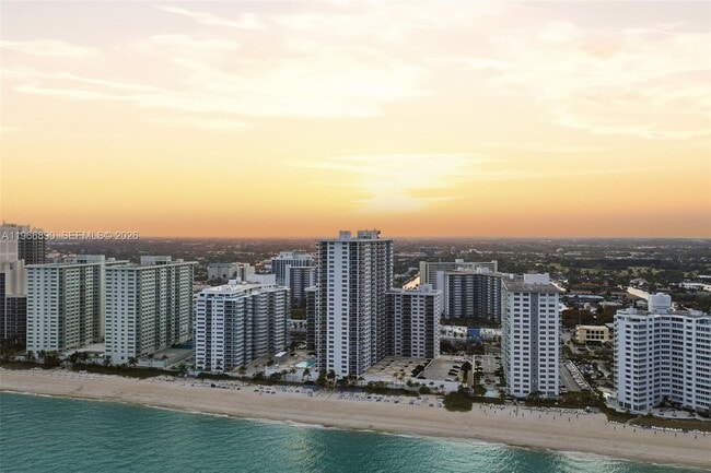 Foto del edificio - 3500 Galt Ocean Dr