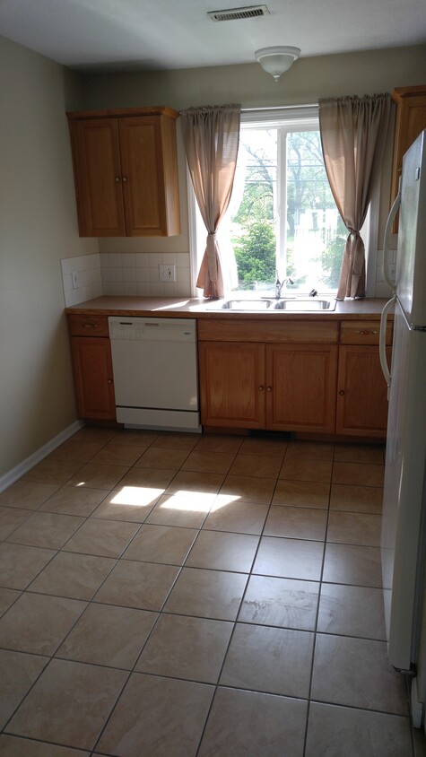 KITCHEN - 3976 Massillon Rd