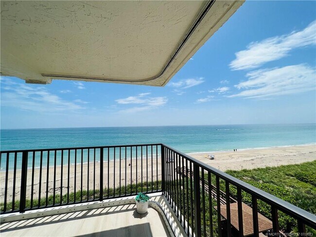 Foto del edificio - 9400 S Ocean Dr