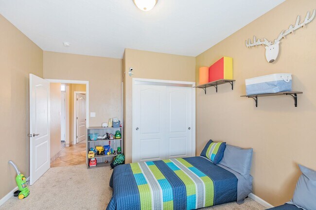 Foto del edificio - Beautiful 3 Bed 2 Bath Home