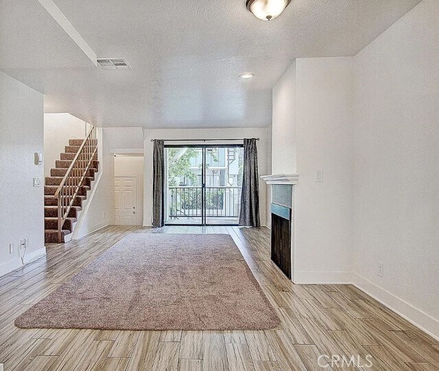 Building Photo - 9144 Burnet Ave