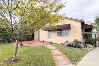 Building Photo - 1755 Paloma St