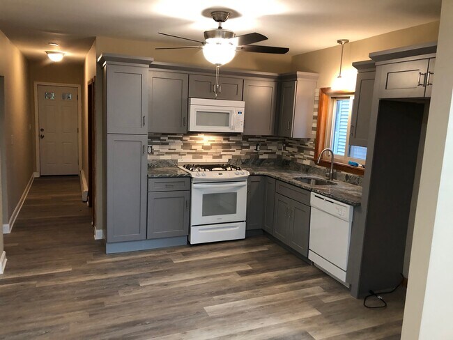 Kitchen - 25 Stellman Rd