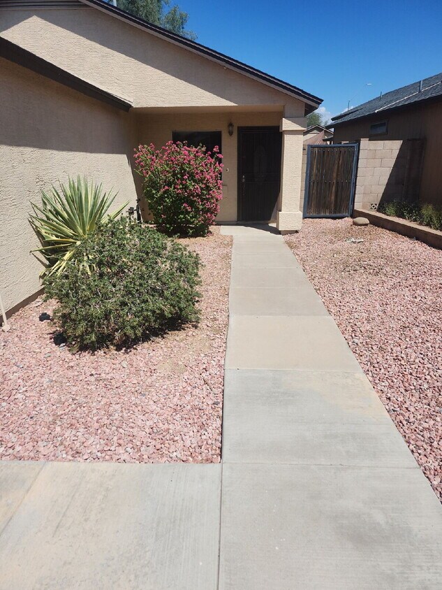"Charming 3-Bedroom Oasis with 2 Baths in ... - "Charming 3-Bedroom Oasis with 2 Baths in ...