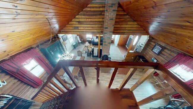 Foto del edificio - Crestview schools- FURNISHED county home