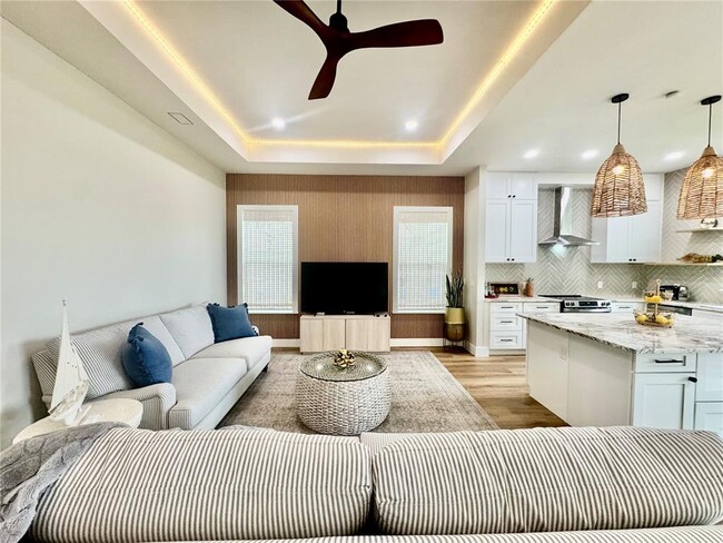 Foto del edificio - 56 Columbia Ln