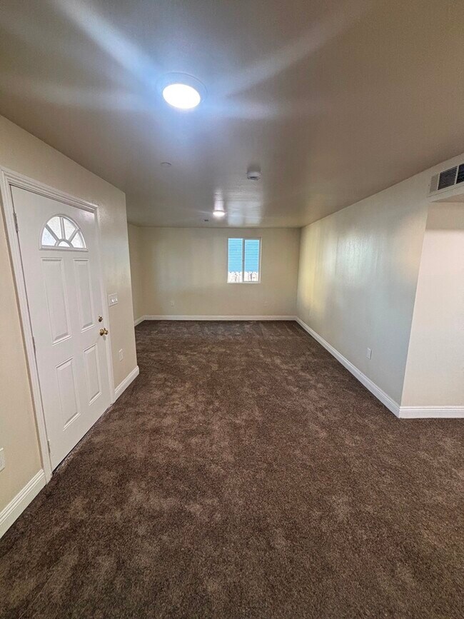 Foto del edificio - 122 E 24th St