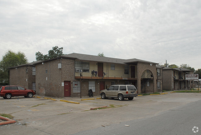 Building Photo - Casa Villa Apartments