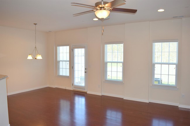 Foto del edificio - 7455 Red Mulberry Way