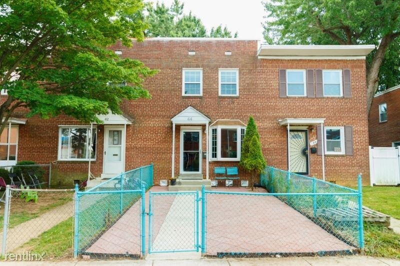 Primary Photo - 3 br, 2 bath Townhome - 44 Dale Street