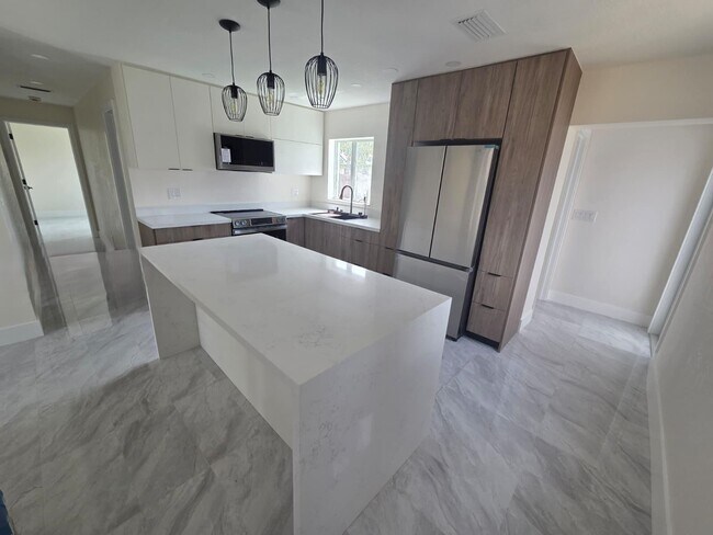 Foto del edificio - 2615 NW 62nd Ave