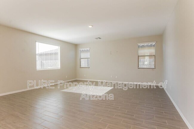 Foto del edificio - 36117 W San Clemente Ave