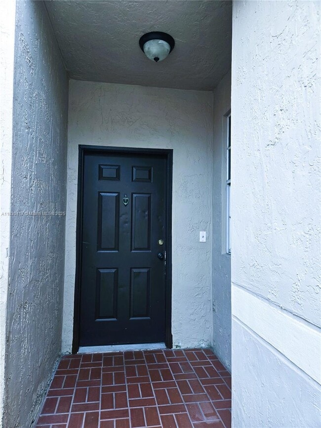 Building Photo - 1210 Sorrento Dr