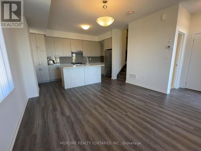 Building Photo - 90 Honeycrisp Cres