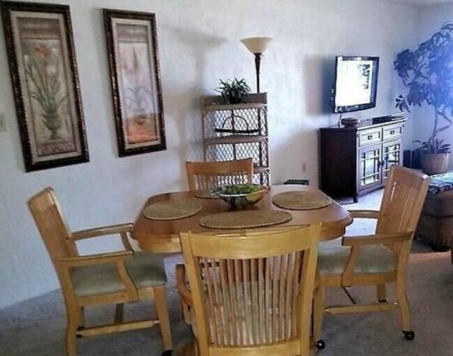 Foto del edificio - 1025 Rockledge Dr