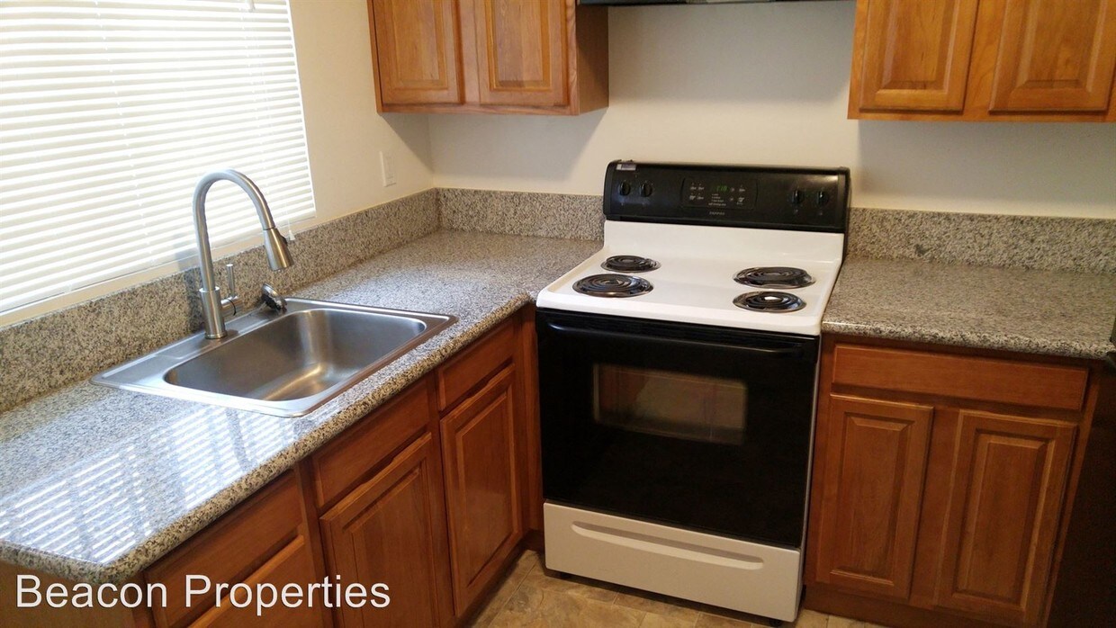 Foto principal - 9301 Bancroft Ave