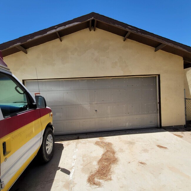 Foto del edificio - 34702 Birch Rd