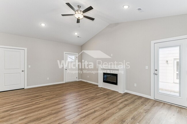 Building Photo - 622 Briarbrook