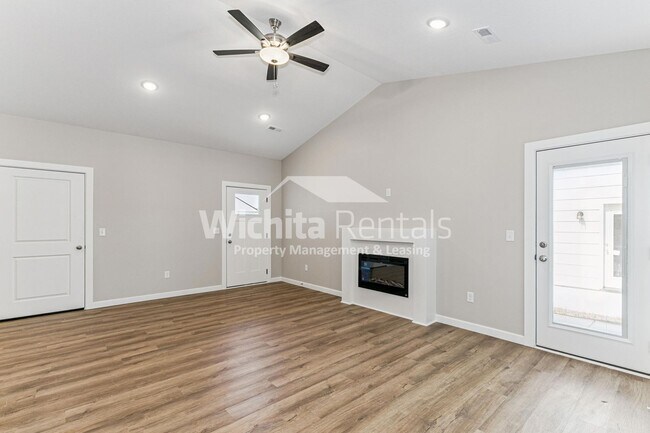 Foto del edificio - 622 Briarbrook