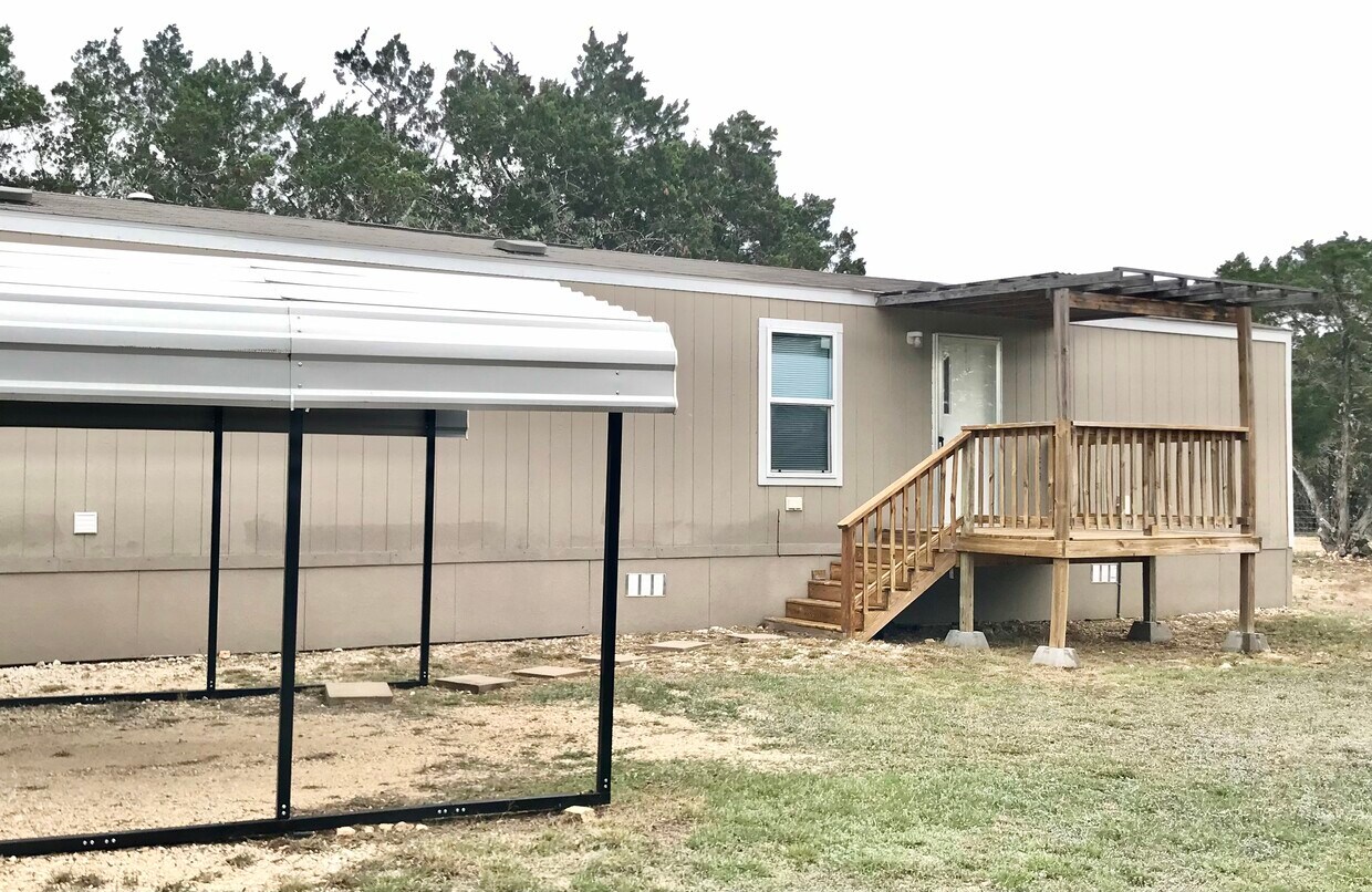 268 Panther Hollow Dr, Bandera, TX 78003 House Rental in Bandera, TX