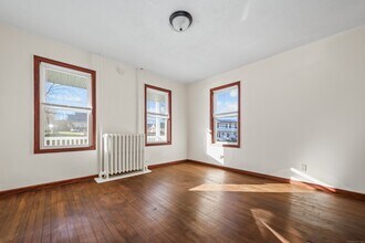 Building Photo - 294 Bellevue St