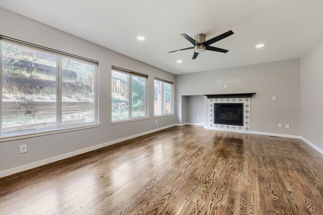 Foto del edificio - 885 Marlstone Pl