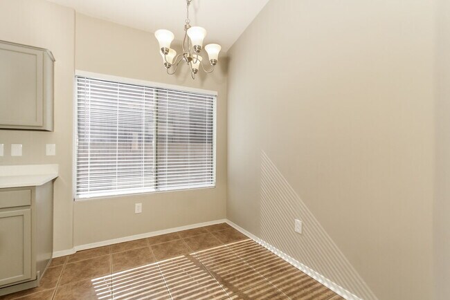 Building Photo - 257 E Camino Limon Verde