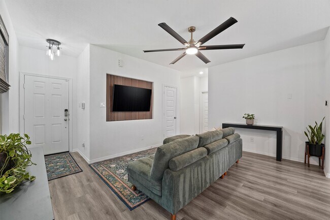 Foto del edificio - 16638 Spirit St