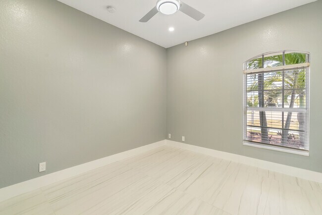 Foto del edificio - 3400 Willow St