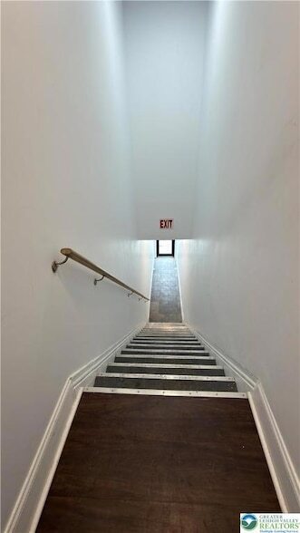 Foto del edificio - 202 E Hamilton St