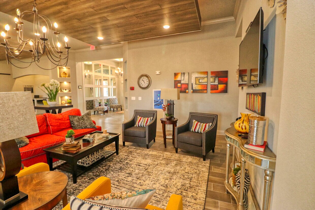 Foto principal - 1161 Austin St