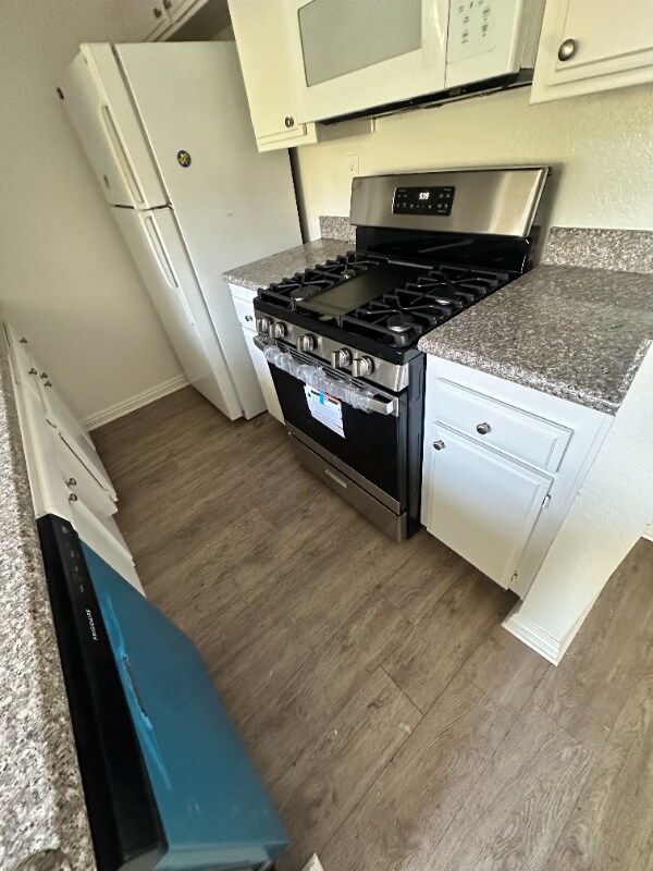 Foto del edificio - 15009 Moorpark St