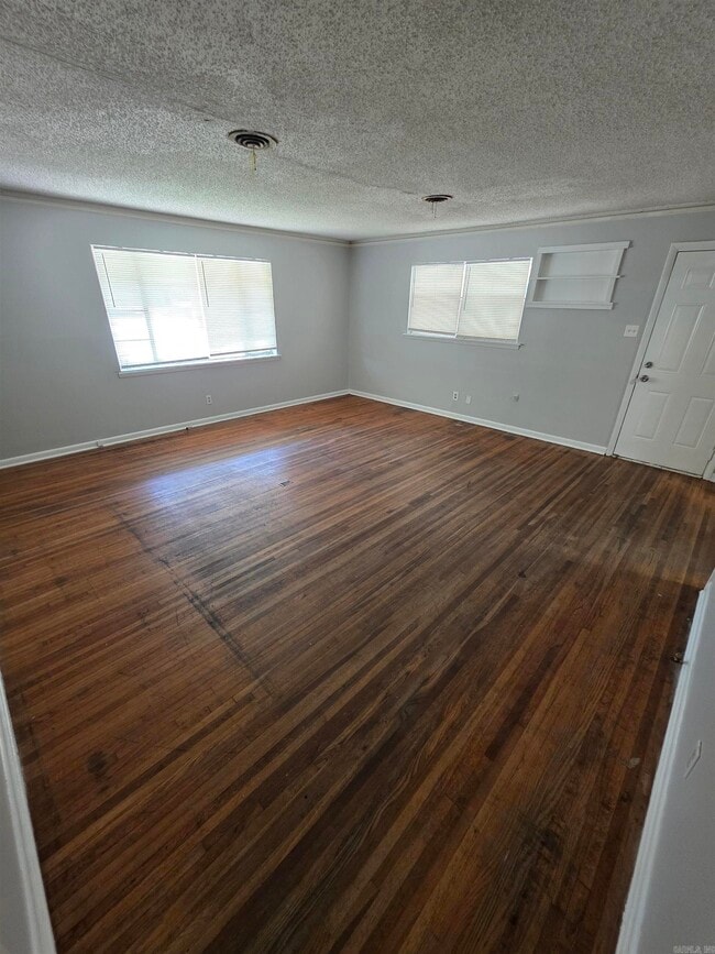 Building Photo - 3805 Mellene Dr