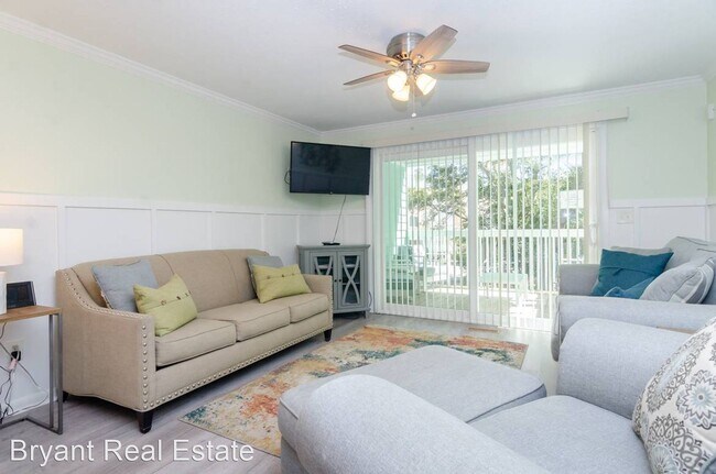 Building Photo - 3 br, 2 bath House - 2302A Surfrider Circle