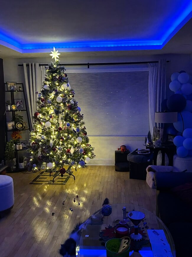 Building Photo - 1009 S Kinney Ave