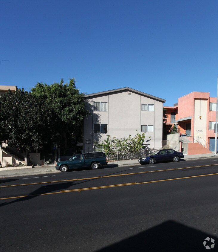 Foto del edificio - 1247-1249 N Virgil Ave