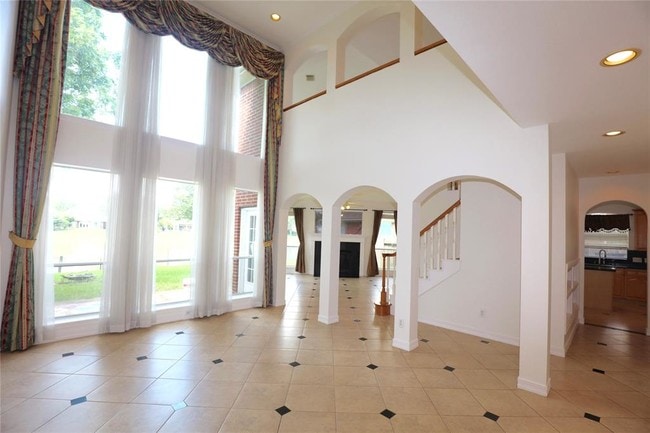 Building Photo - 2202 Summer Bay Ct