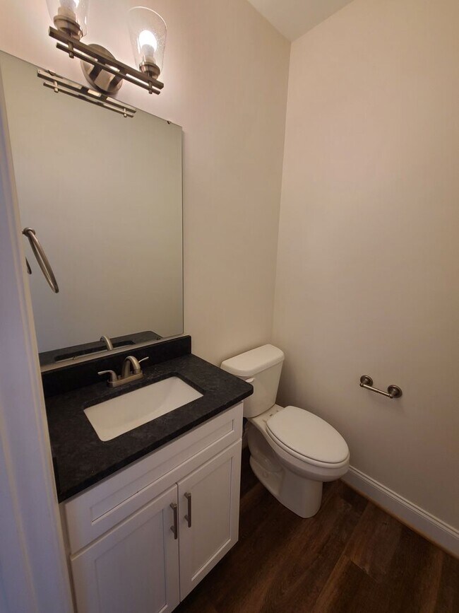 Building Photo - 5 Bed 4 Bath in Travelers Rest!!
