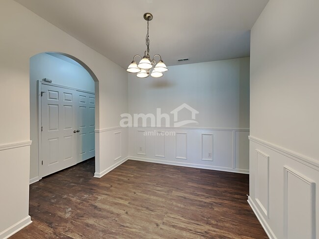 Building Photo - 2948 Clover Rd NW