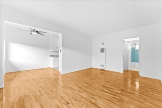 Building Photo - 2464 Penmar Ave