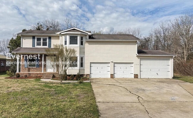 Building Photo - 122 Brawley Dr