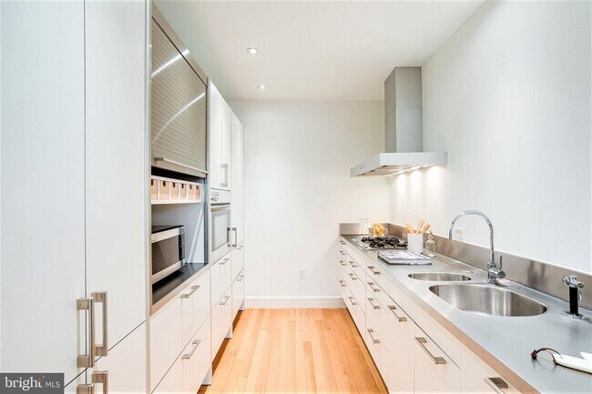 Foto del edificio - 3303 Water St NW