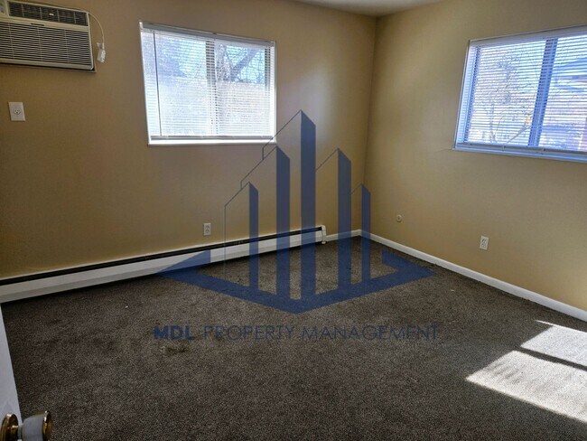 Foto del edificio - 2215 Weiss St