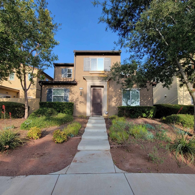 Building Photo - 31757 Paseo Peonia