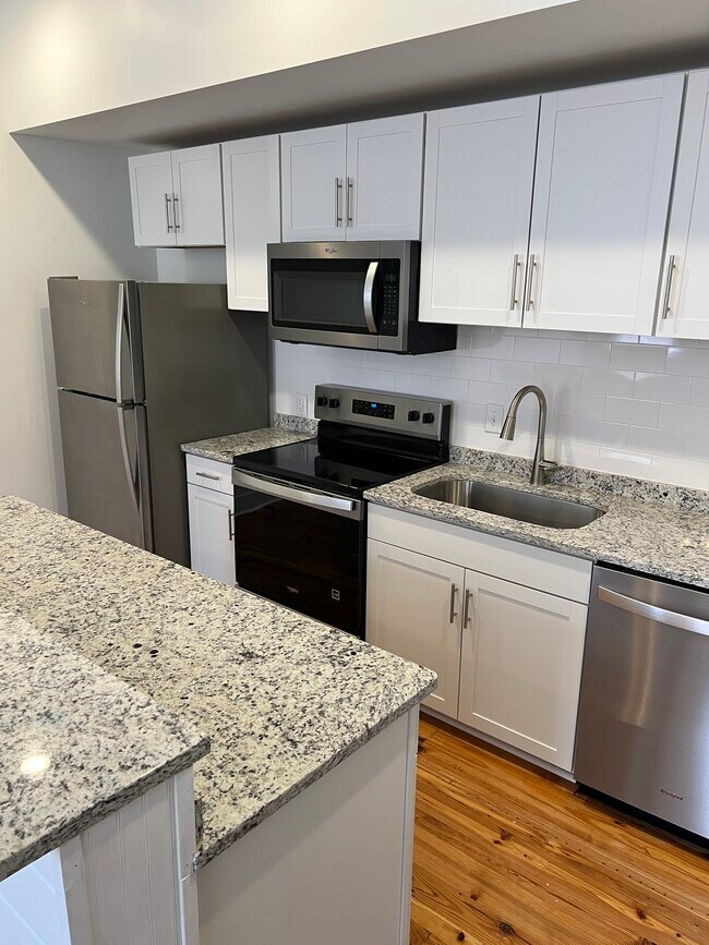 Foto del edificio - SOBO 300 LLC