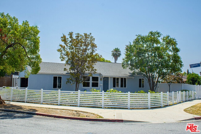 Building Photo - 6324 Goodland Ave